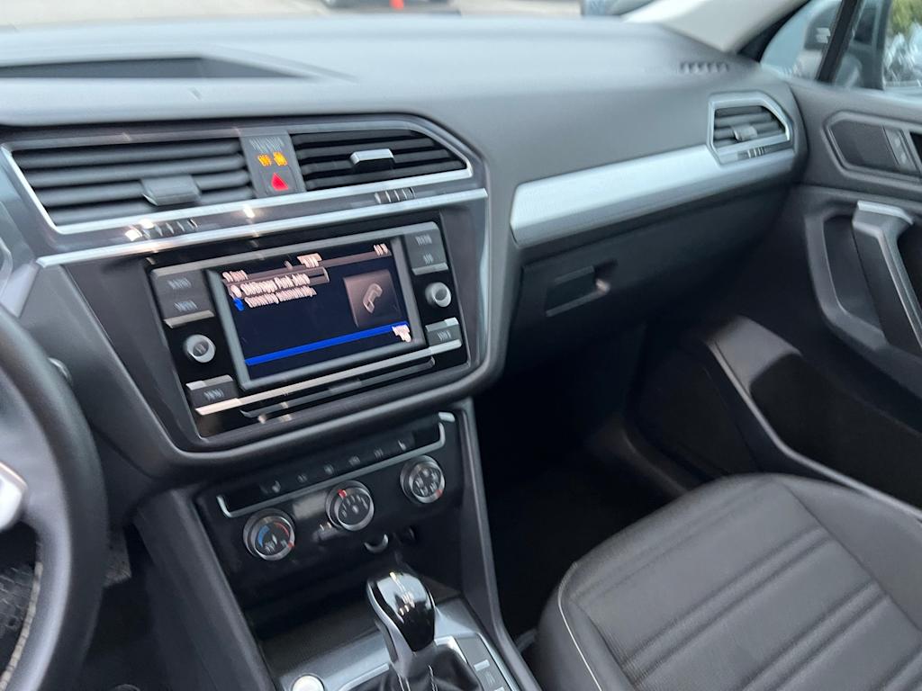 Thumbnail: 2024 Volkswagen Tiguan - 16