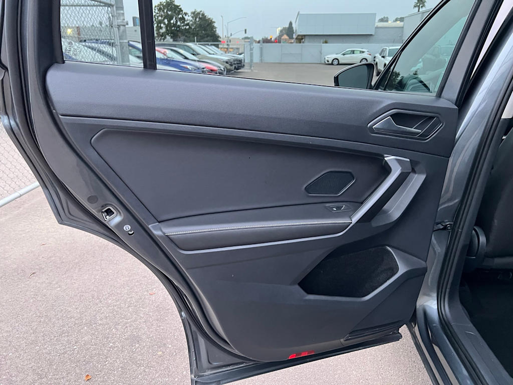 Thumbnail: 2024 Volkswagen Tiguan - 27