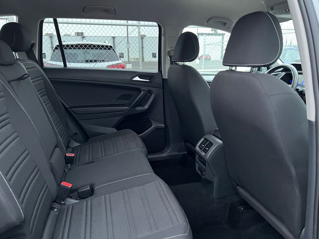 Thumbnail: 2024 Volkswagen Tiguan - 30