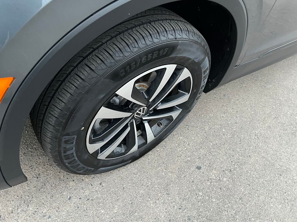 Thumbnail: 2024 Volkswagen Tiguan - 8