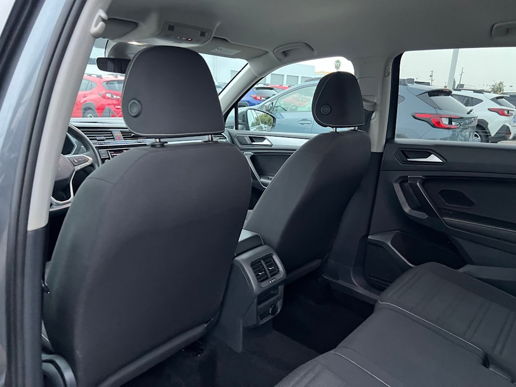 Thumbnail: 2024 Volkswagen Tiguan - 12