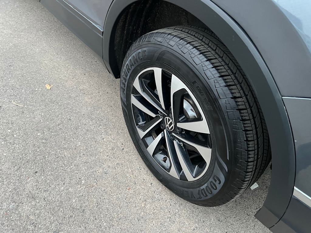 Thumbnail: 2024 Volkswagen Tiguan - 25