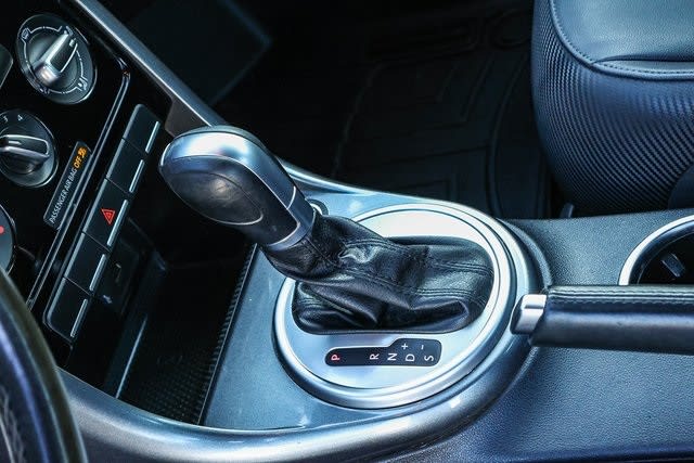 2018 Volkswagen Beetle S 16