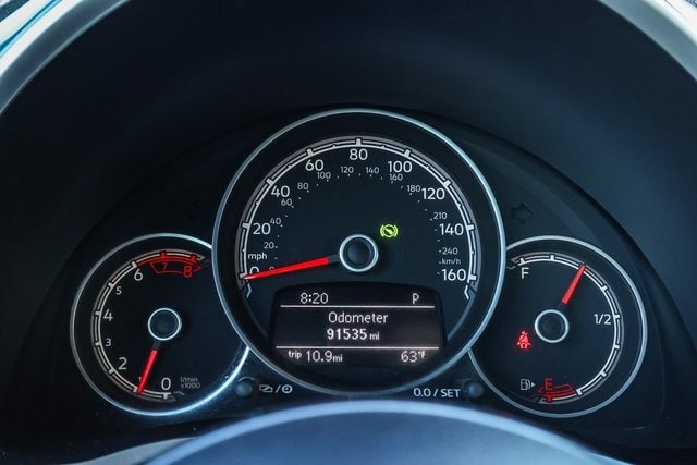 2018 Volkswagen Beetle S 17