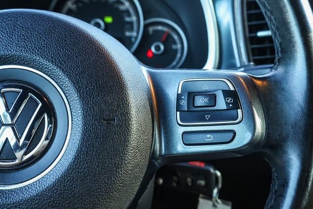 2018 Volkswagen Beetle S 35