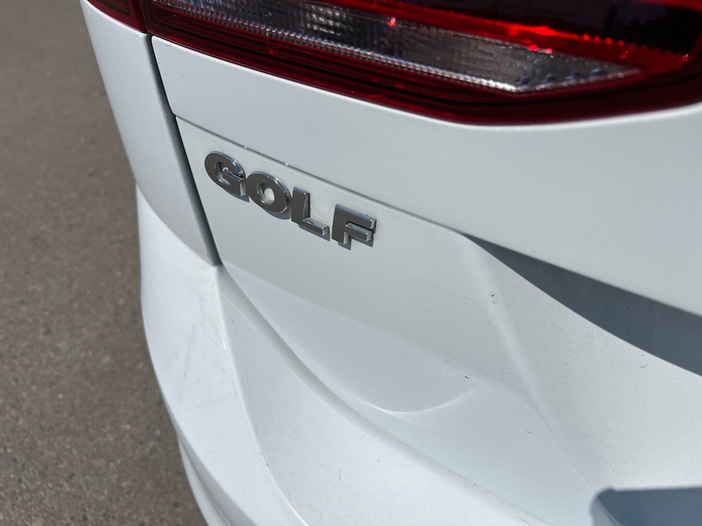 Thumbnail: 2015 Volkswagen Golf - 7