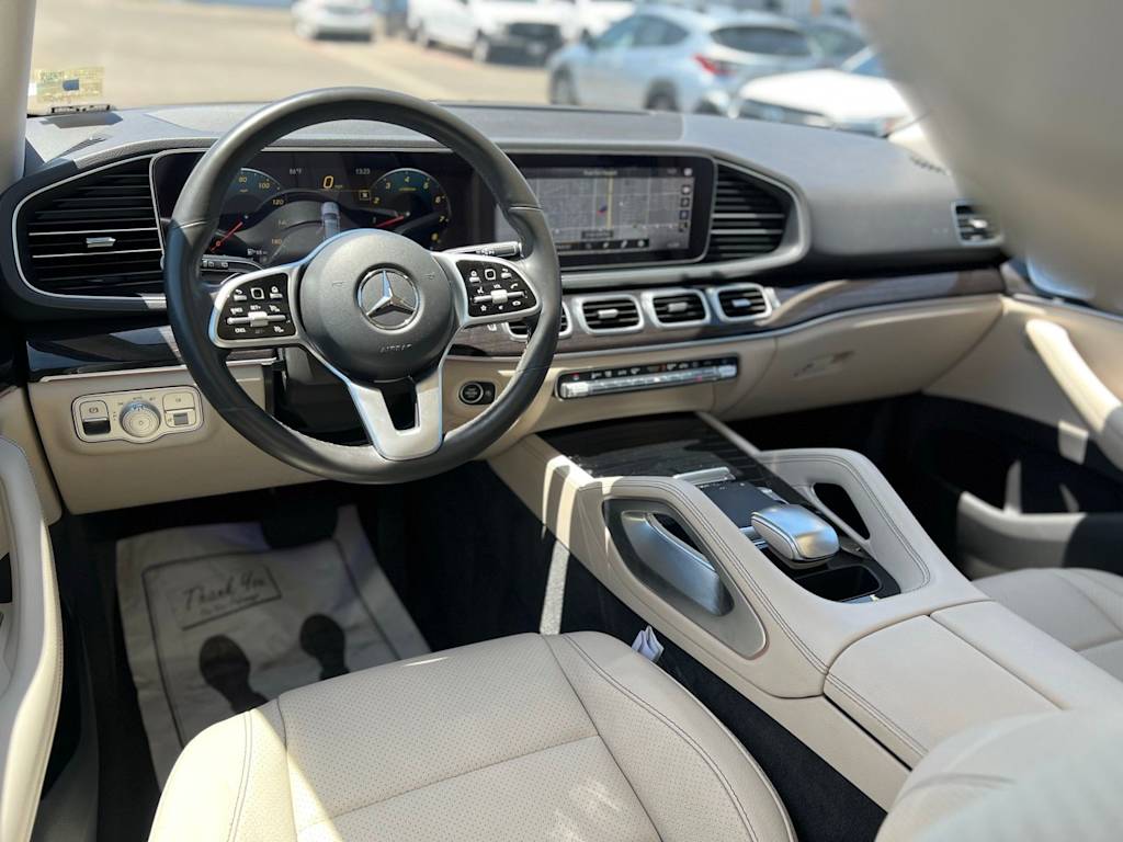 Thumbnail: 2020 Mercedes-Benz GLE - 2