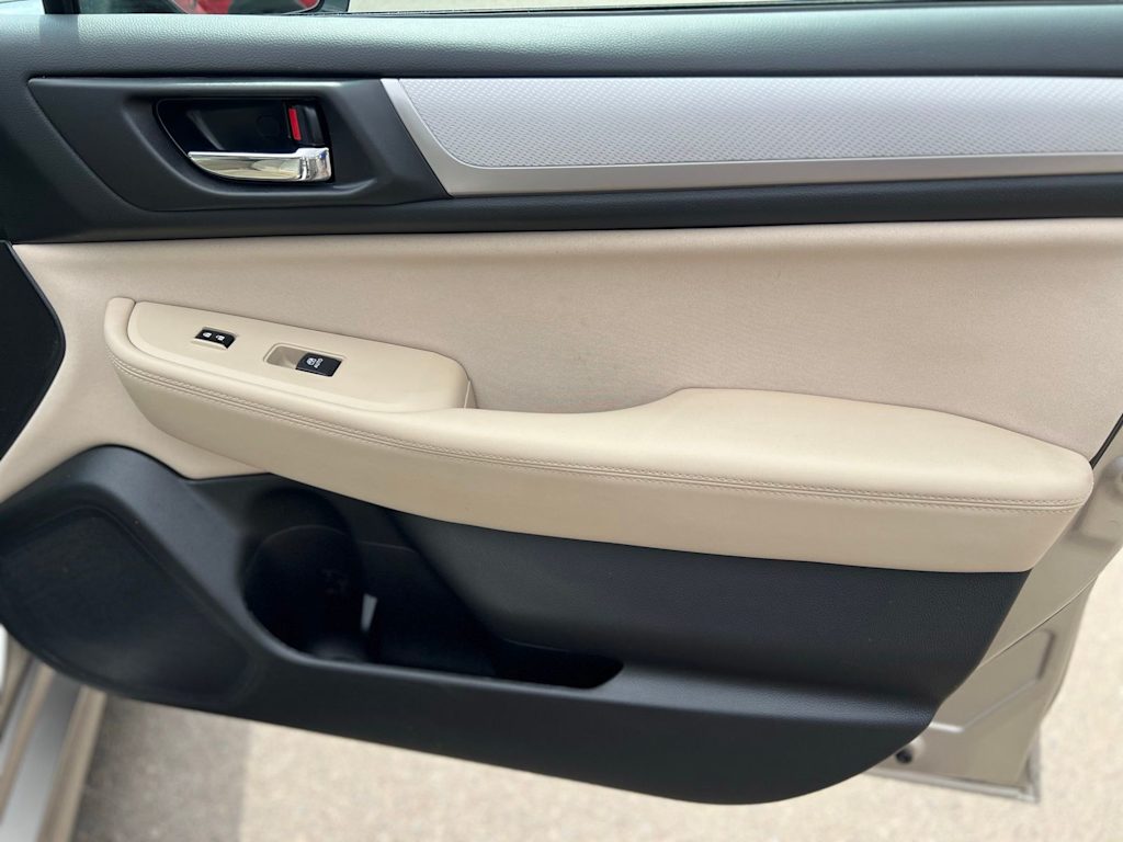 Thumbnail: 2016 Subaru Legacy - 20