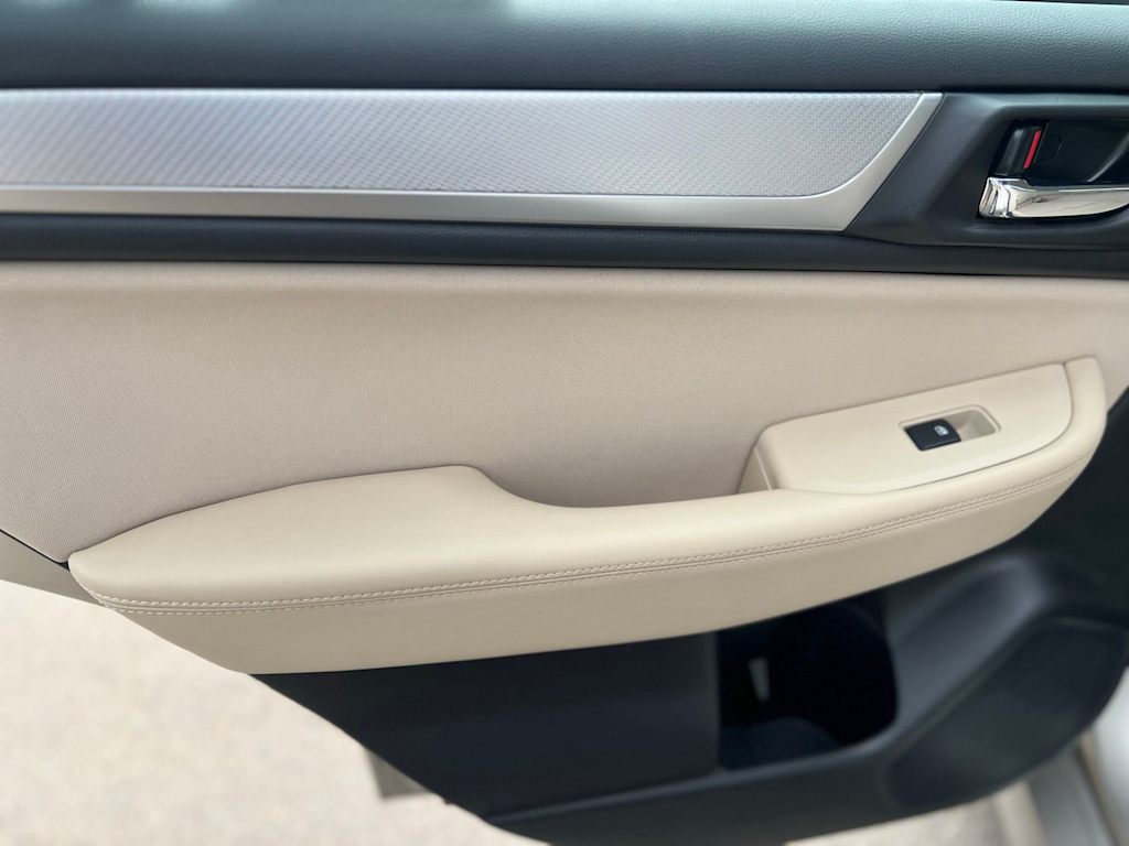 Thumbnail: 2016 Subaru Legacy - 32