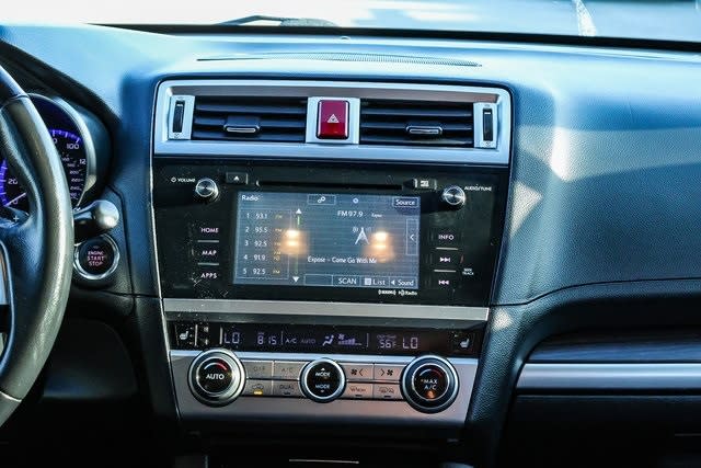 2016 Subaru Legacy Limited 14