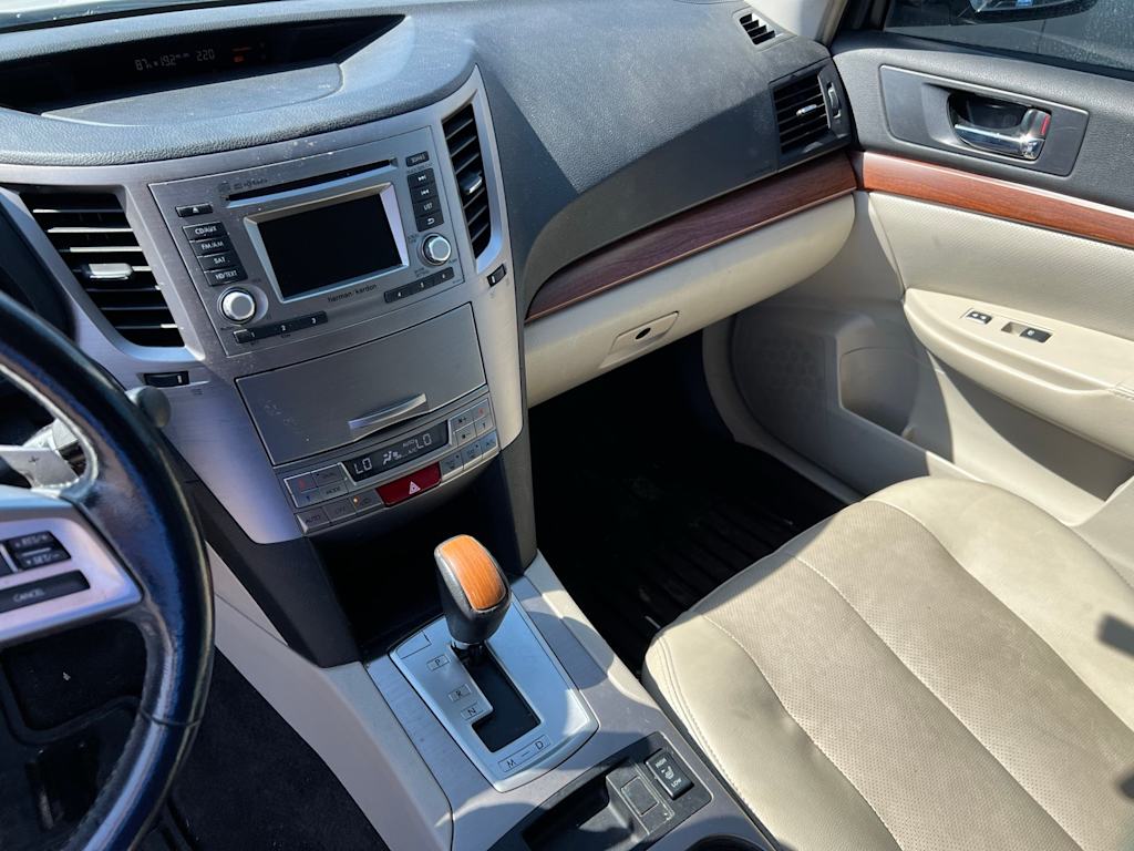 Thumbnail: 2014 Subaru Outback - 14