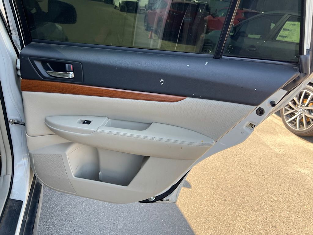 Thumbnail: 2014 Subaru Outback - 30