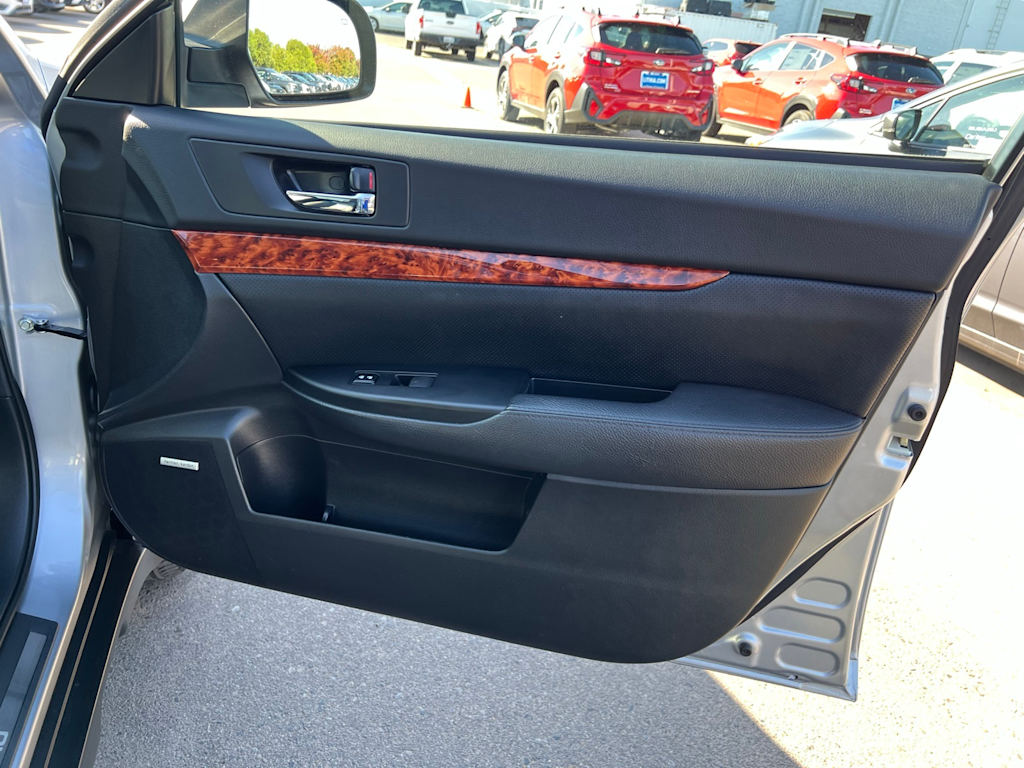 Thumbnail: 2012 Subaru Outback - 33