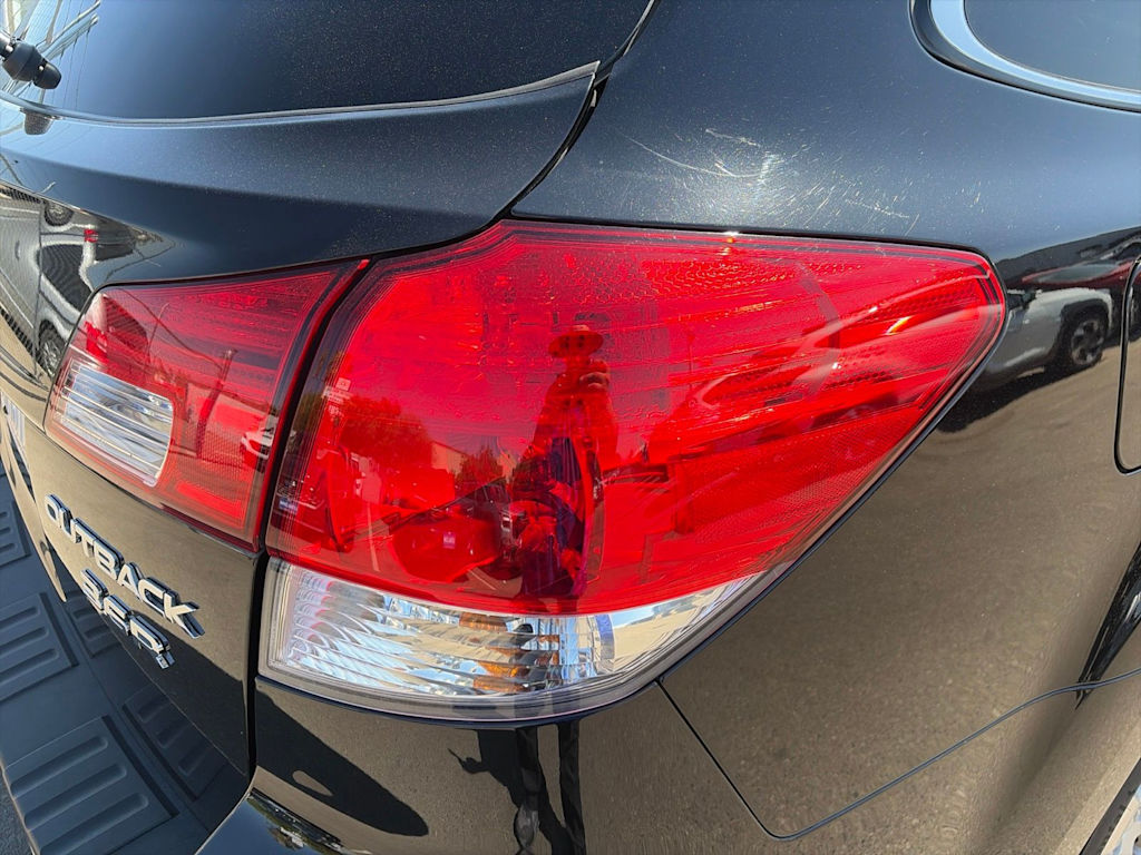 Thumbnail: 2012 Subaru Outback - 21