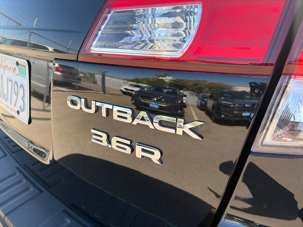 Thumbnail: 2012 Subaru Outback - 22
