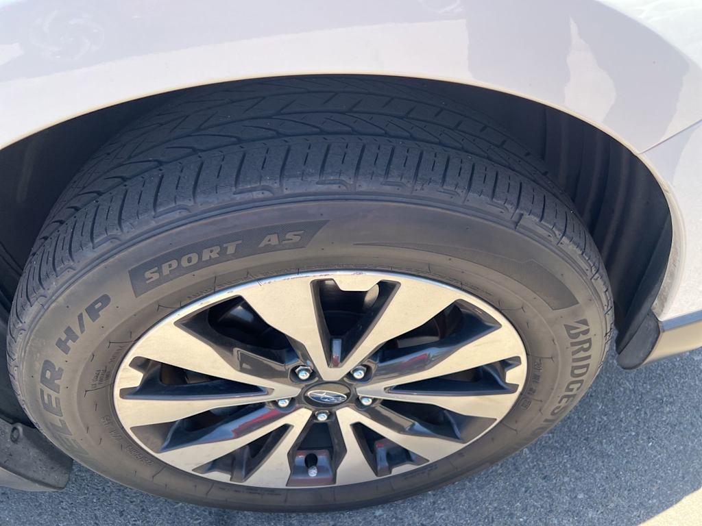 Thumbnail: 2017 Subaru Outback - 6