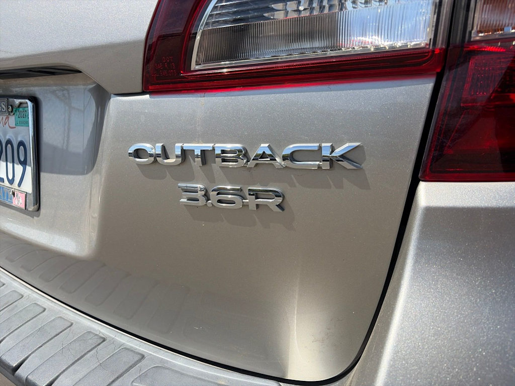 Thumbnail: 2017 Subaru Outback - 4