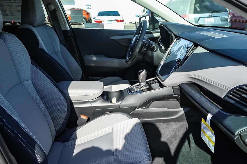 2025 Subaru Outback Premium 9