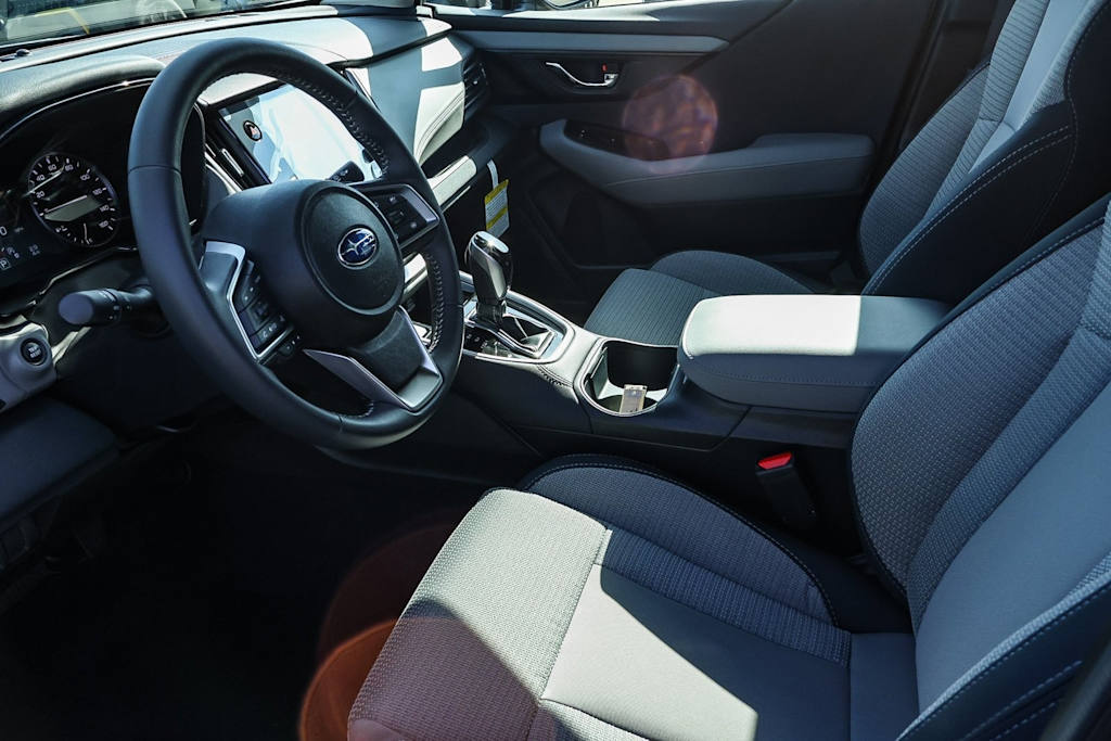 2025 Subaru Outback Premium 10