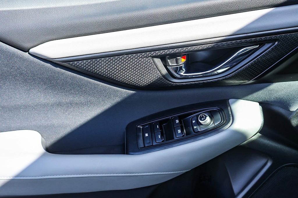 2025 Subaru Outback Premium 24