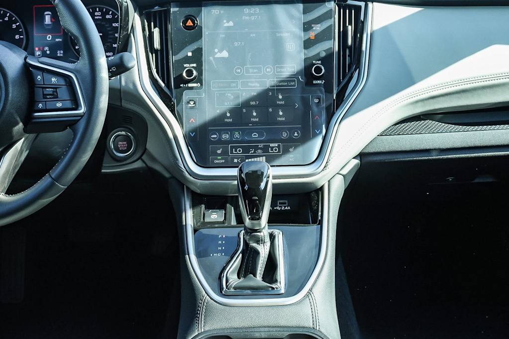 2025 Subaru Outback Premium 8