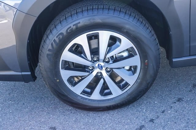 2025 Subaru Outback Premium 21