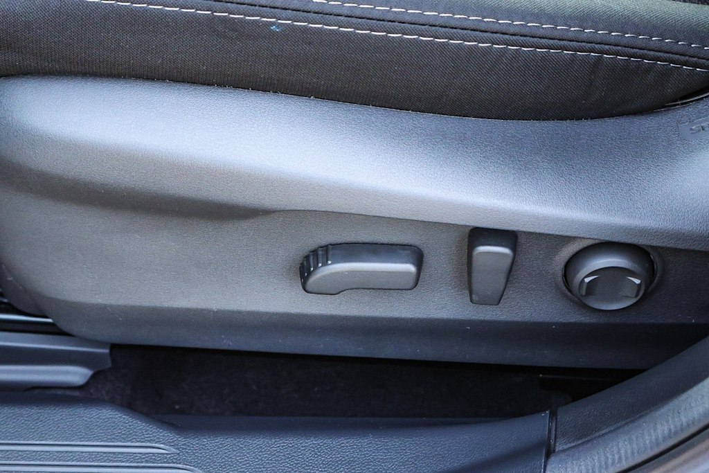 2025 Subaru Outback Premium 24
