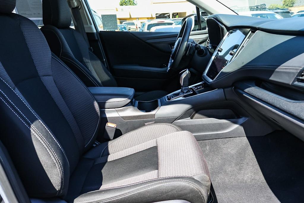 2024 Subaru Outback Premium 10