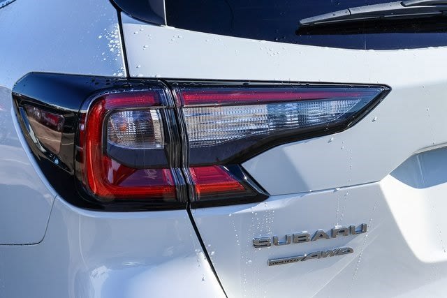 2025 Subaru Outback Premium 17