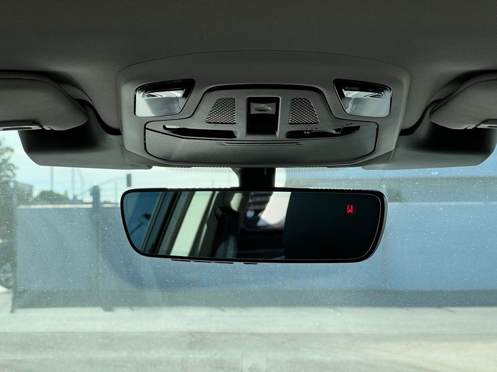 Thumbnail: 2025 Subaru Outback - 18