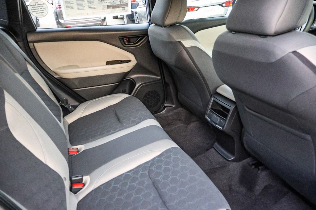 Thumbnail: 2026 Subaru Forester - 10