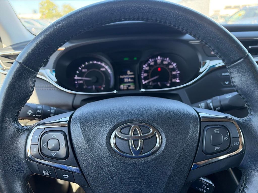 Thumbnail: 2013 Toyota Avalon - 31