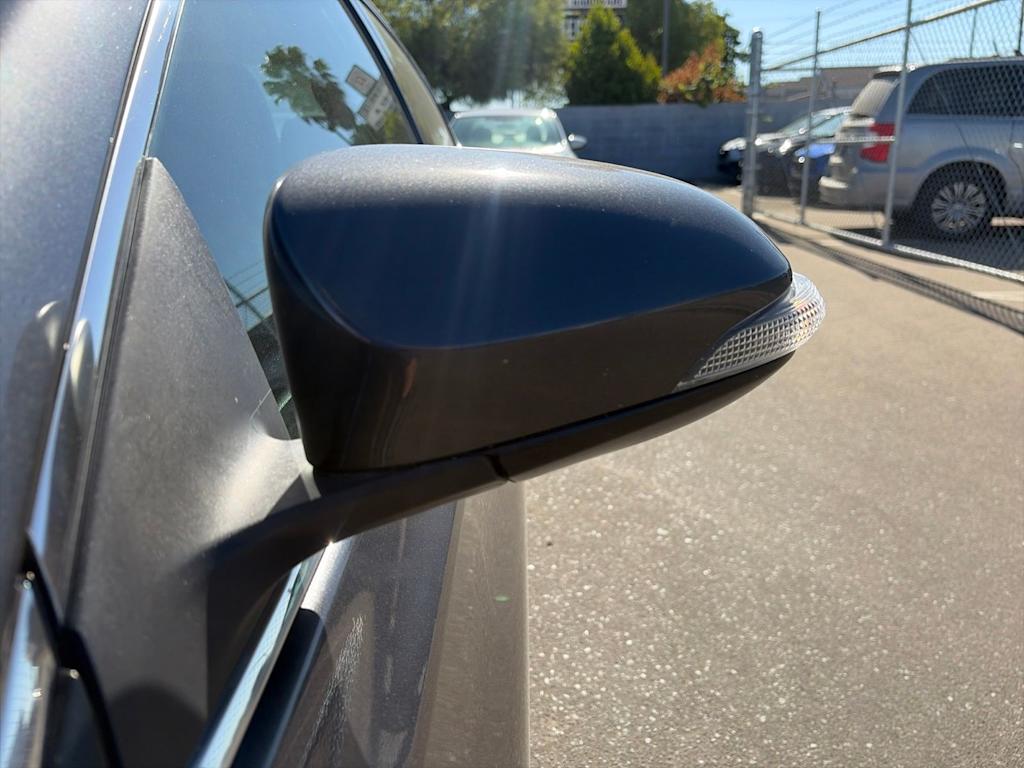 Thumbnail: 2013 Toyota Avalon - 17
