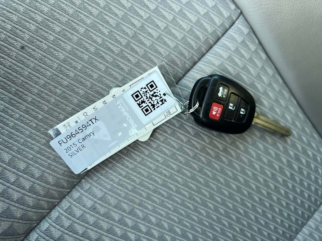 Thumbnail: 2015 Toyota Camry - 18