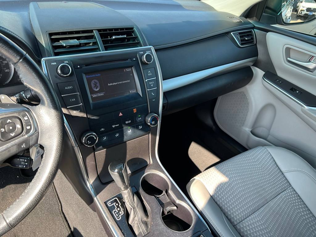 Thumbnail: 2015 Toyota Camry - 14