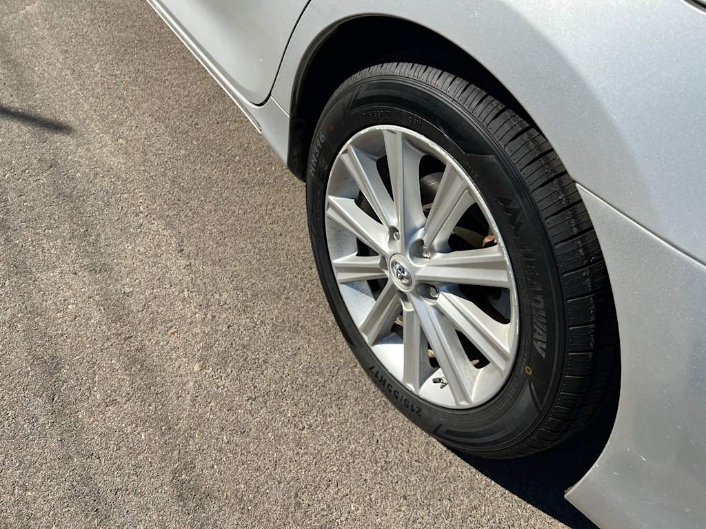 Thumbnail: 2012 Toyota Camry - 26