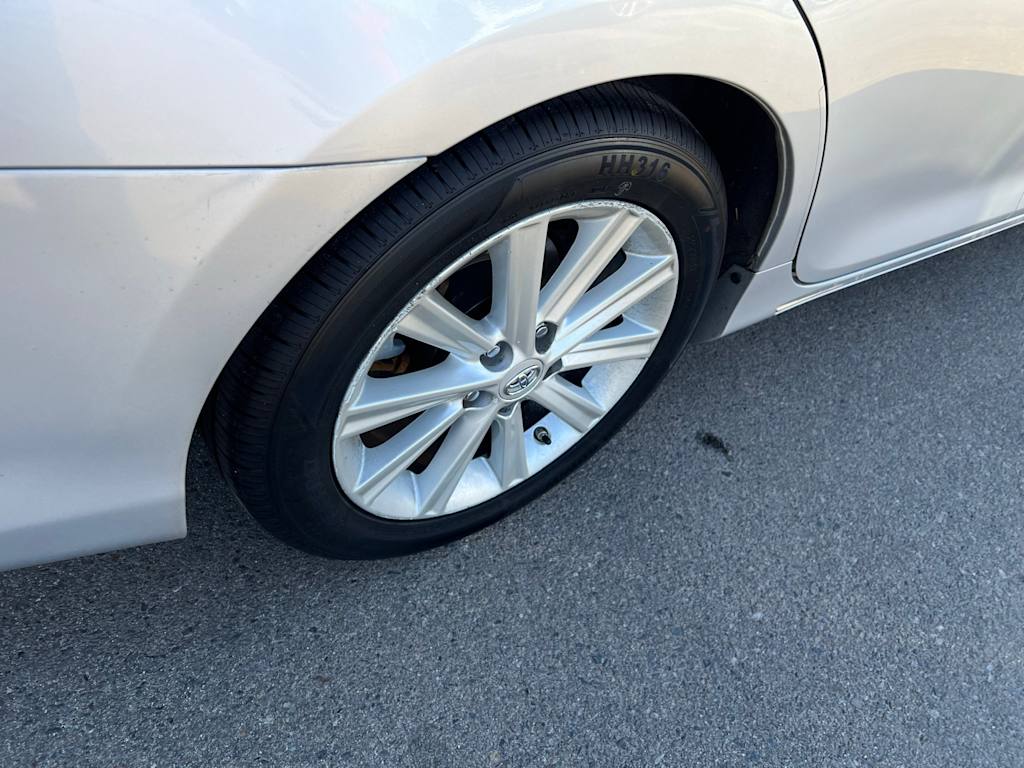 Thumbnail: 2012 Toyota Camry - 29