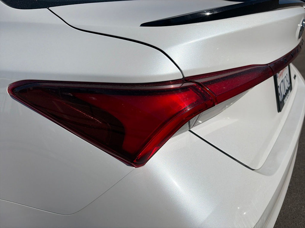 Thumbnail: 2019 Toyota Avalon - 25