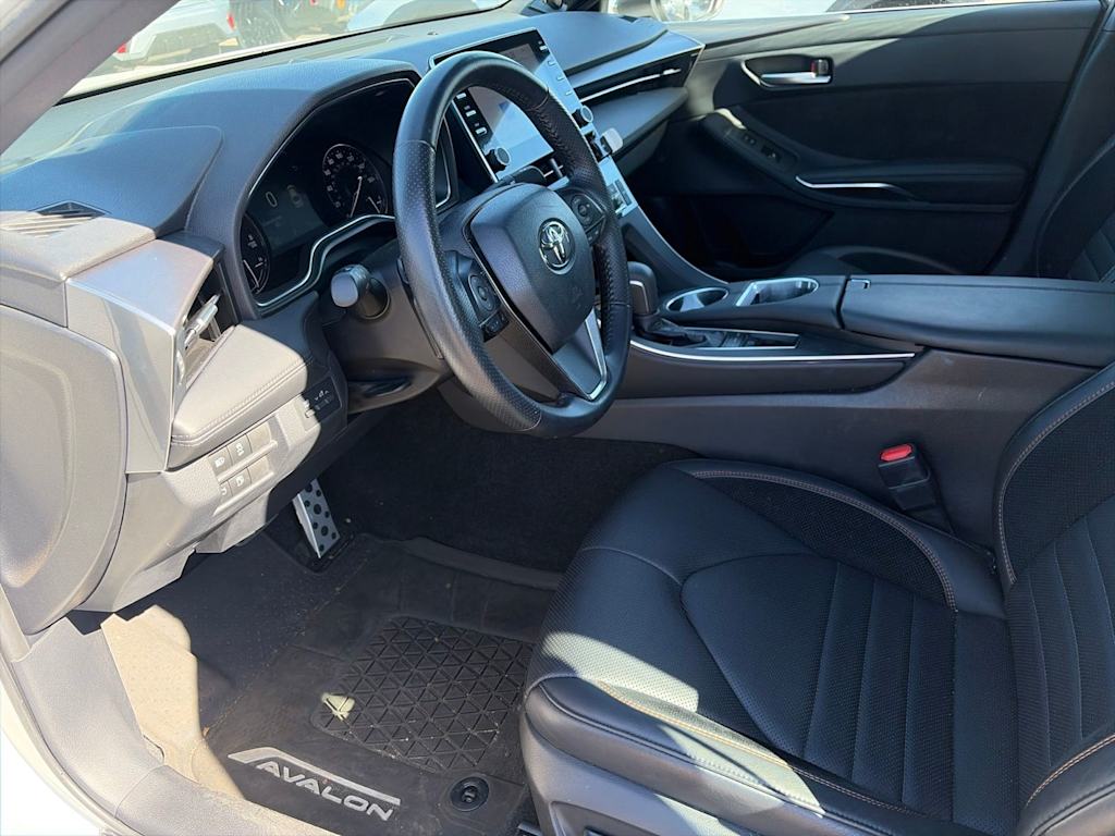 Thumbnail: 2019 Toyota Avalon - 8