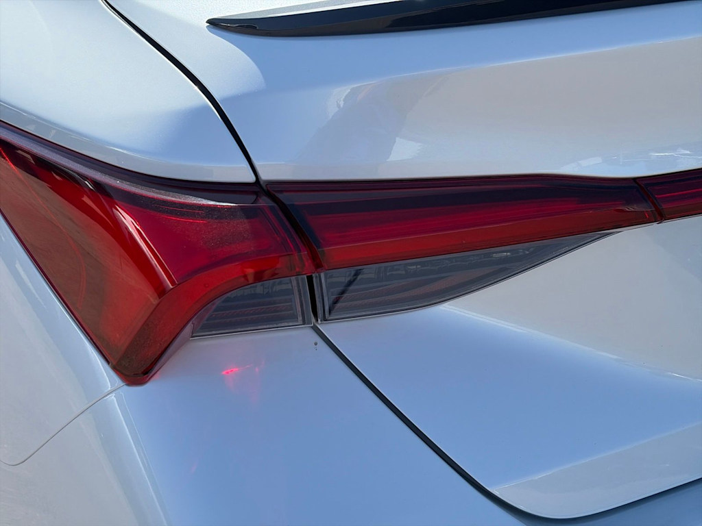 Thumbnail: 2019 Toyota Avalon - 28
