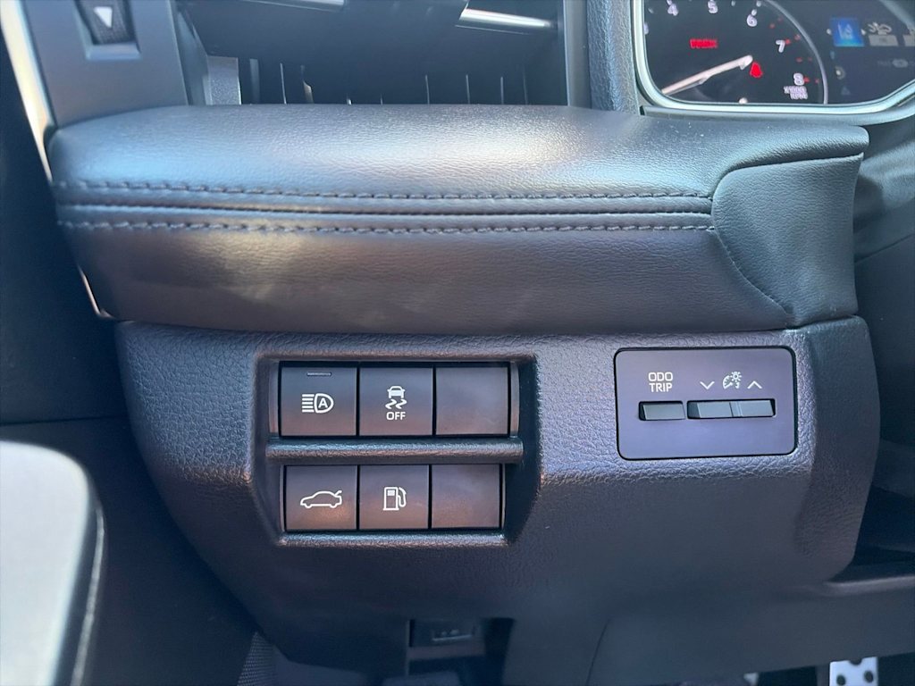 Thumbnail: 2019 Toyota Avalon - 37