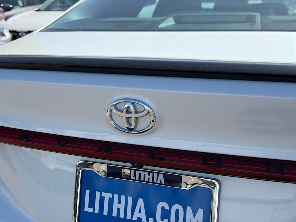 Thumbnail: 2019 Toyota Avalon - 27