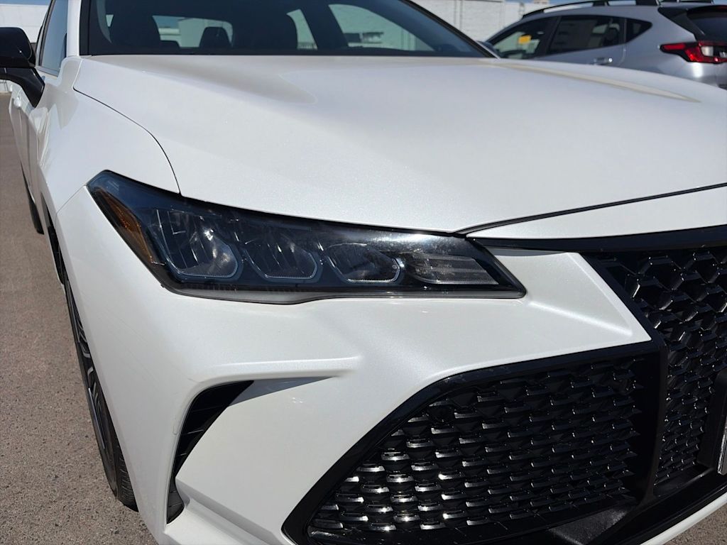Thumbnail: 2019 Toyota Avalon - 21