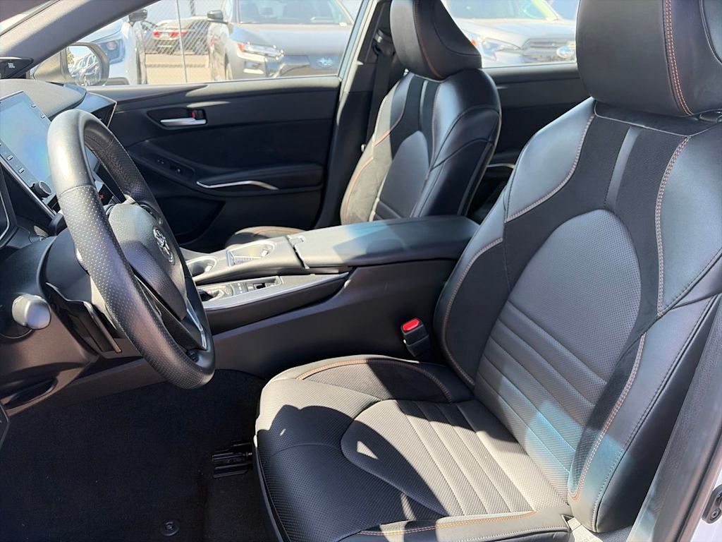 Thumbnail: 2019 Toyota Avalon - 10