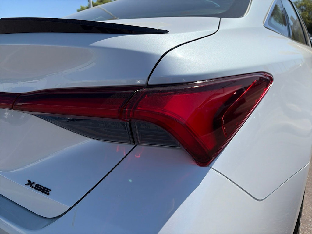 Thumbnail: 2019 Toyota Avalon - 25