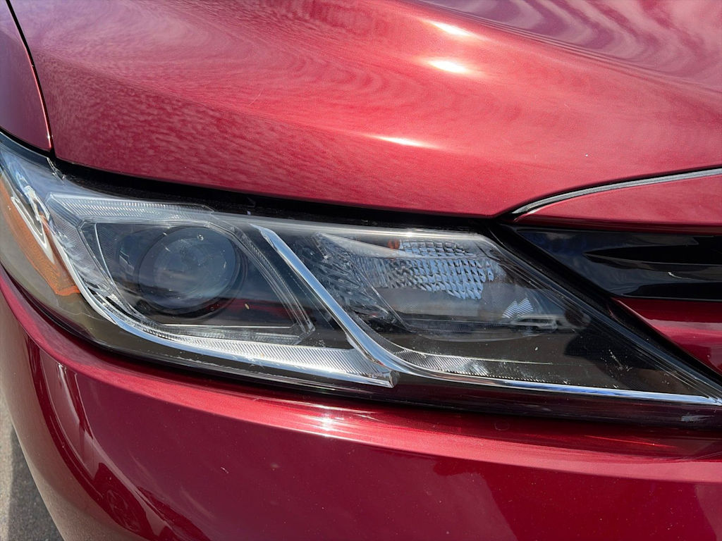 Thumbnail: 2020 Toyota Camry - 17