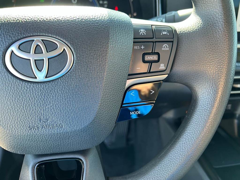Thumbnail: 2025 Toyota Camry - 40