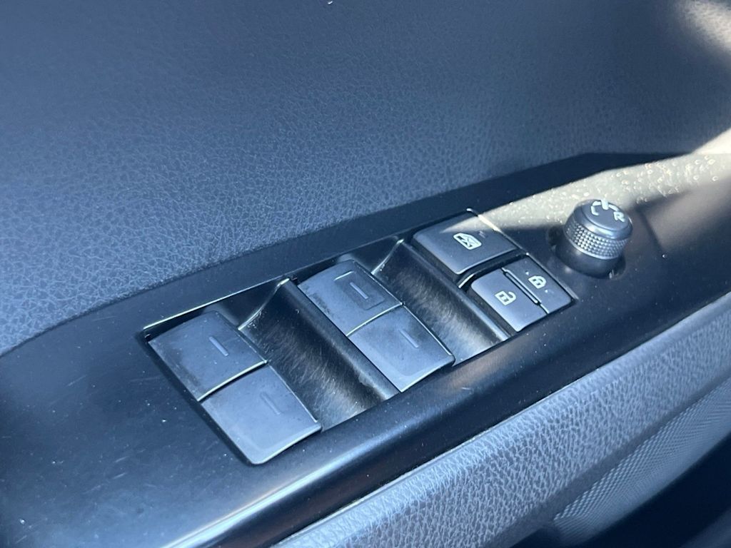 Thumbnail: 2025 Toyota Camry - 35