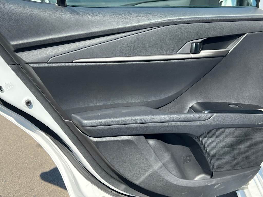 Thumbnail: 2025 Toyota Camry - 32