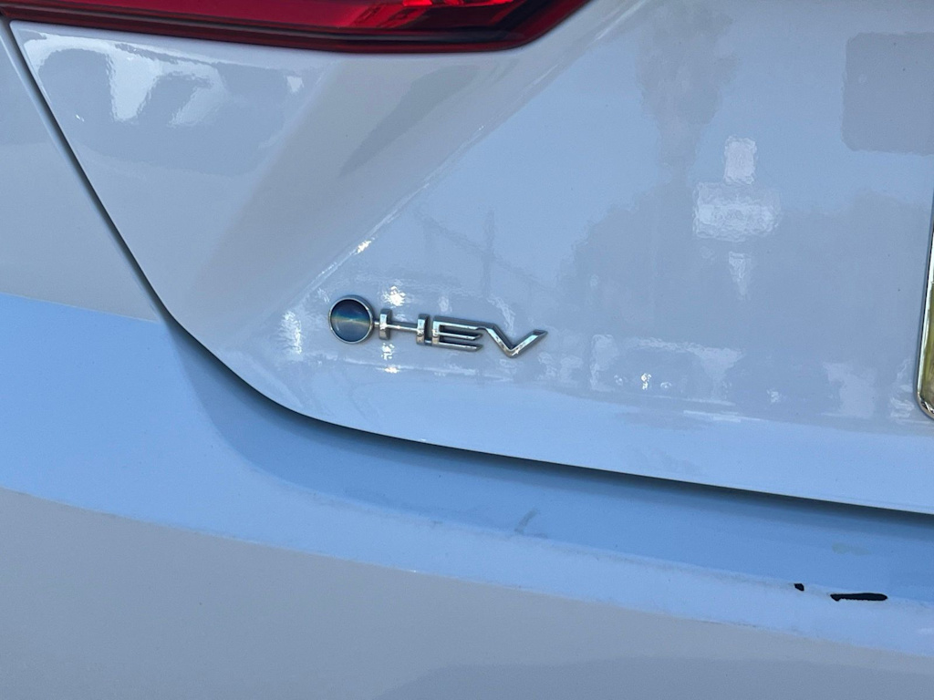 Thumbnail: 2025 Toyota Camry - 28